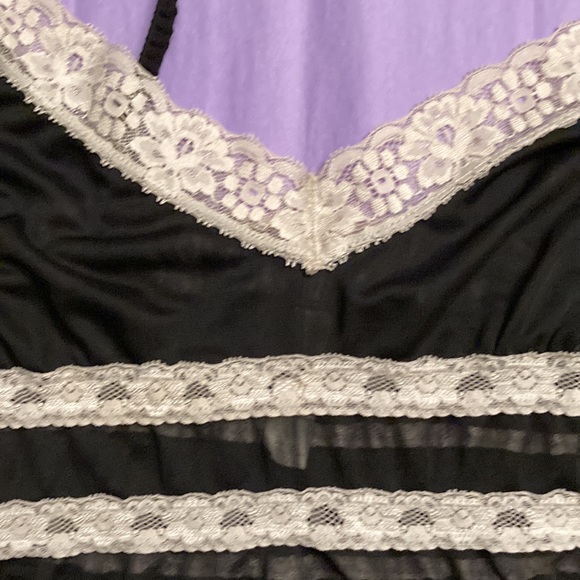 lace lingerie top - Picture 2 of 3